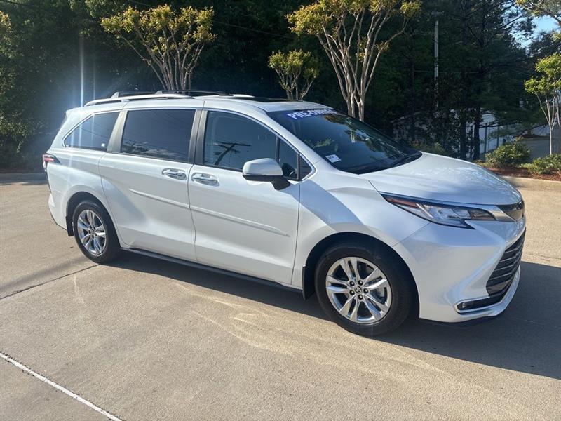 Toyota Sienna Limited 7-Passenger AWD 2024