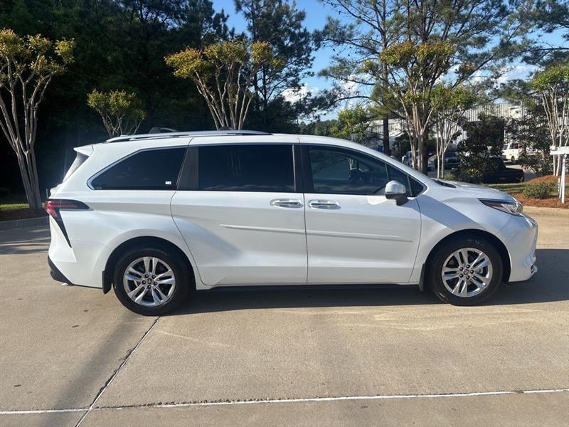 Toyota Sienna Limited 7-Passenger AWD 2024