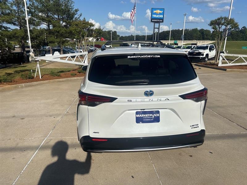 Toyota Sienna Limited 7-Passenger AWD 2024