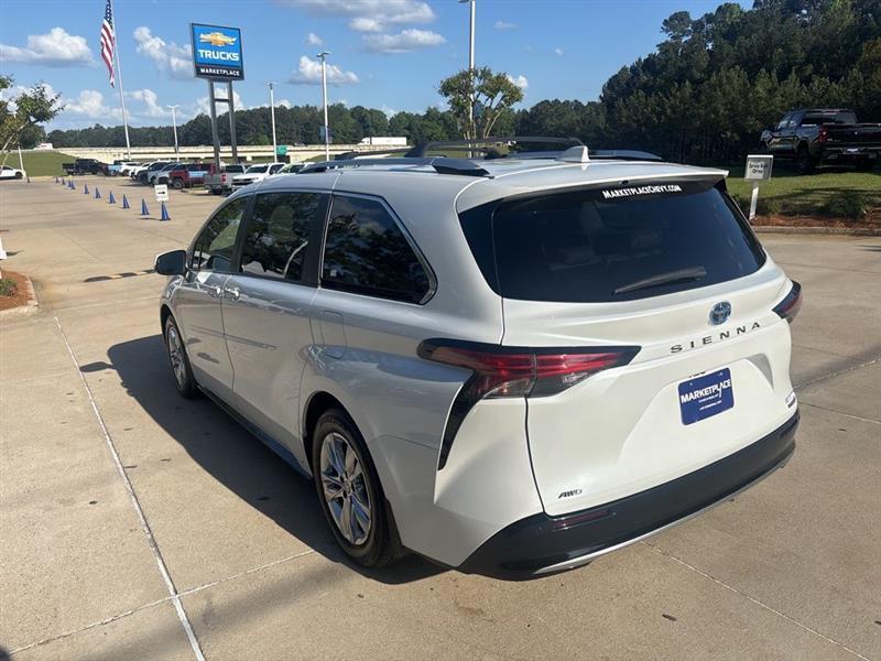 Toyota Sienna Limited 7-Passenger AWD 2024