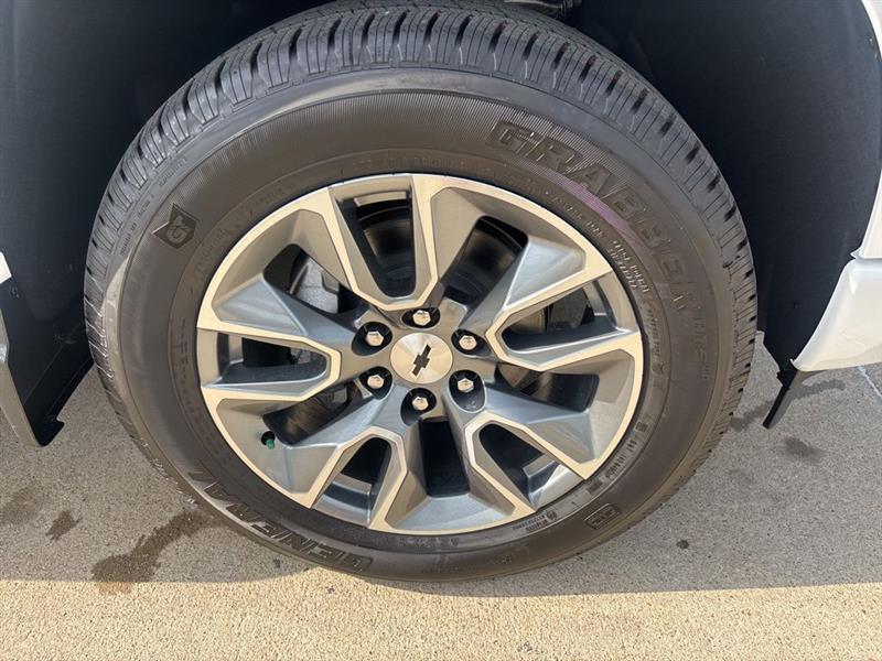 Chevrolet Silverado 1500 RST Crew Cab 4WD 2026