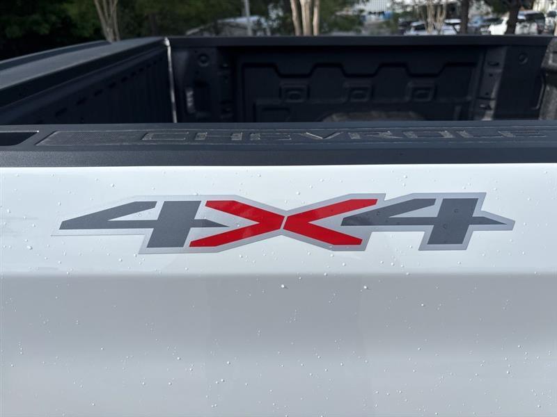 Chevrolet Silverado 1500 RST Crew Cab 4WD 2026
