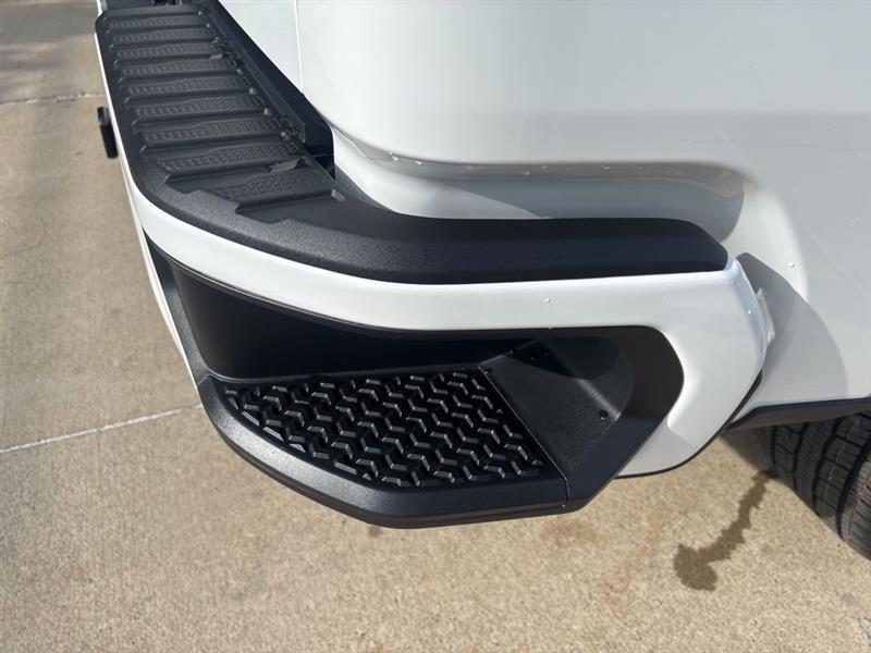 Chevrolet Silverado 1500 RST Crew Cab 4WD 2026