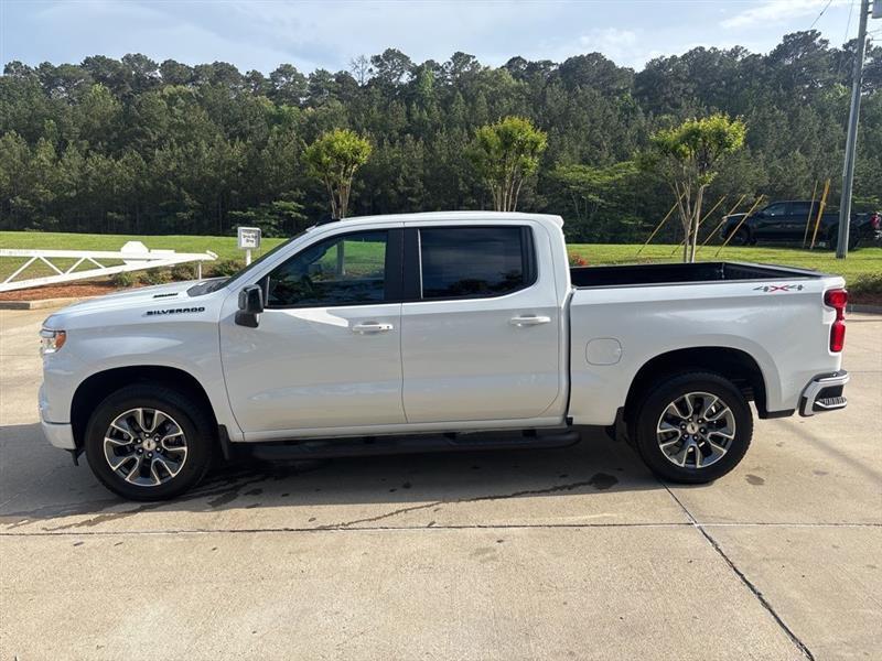 Chevrolet Silverado 1500 RST Crew Cab 4WD 2026