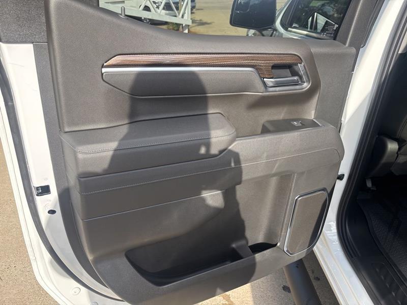 Chevrolet Silverado 1500 RST Crew Cab 4WD 2026