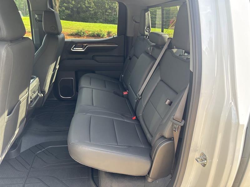 Chevrolet Silverado 1500 RST Crew Cab 4WD 2026