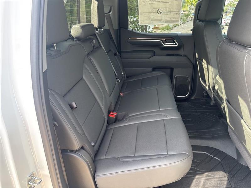 Chevrolet Silverado 1500 RST Crew Cab 4WD 2026