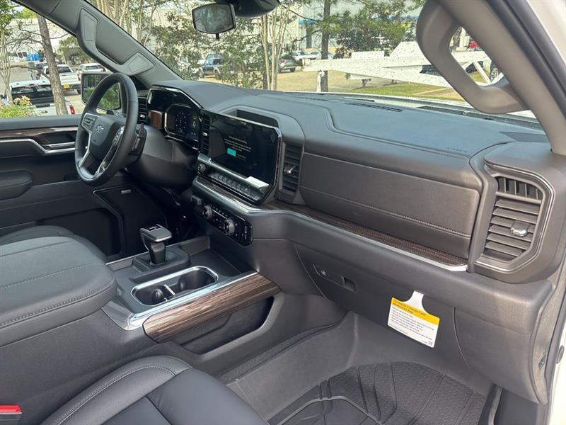 Chevrolet Silverado 1500 RST Crew Cab 4WD 2026