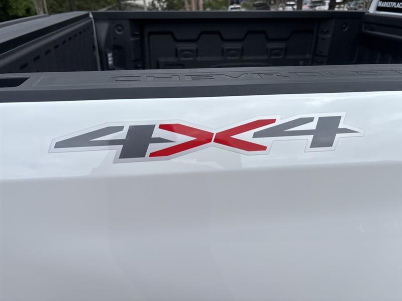 Chevrolet Silverado 1500 RST Crew Cab 4WD 2026