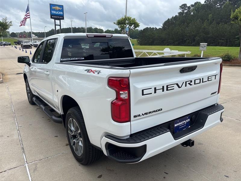 Chevrolet Silverado 1500 RST Crew Cab 4WD 2026