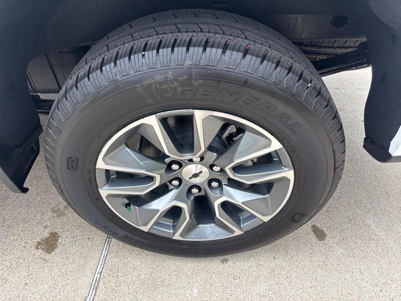 Chevrolet Silverado 1500 RST Crew Cab 4WD 2026