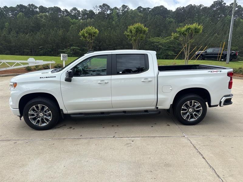 Chevrolet Silverado 1500 RST Crew Cab 4WD 2026