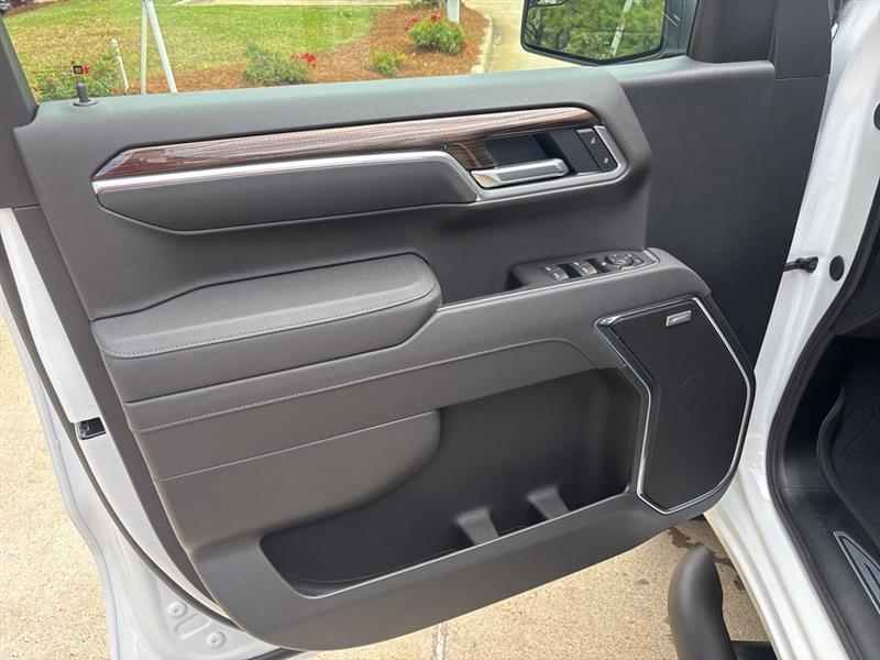 Chevrolet Silverado 1500 RST Crew Cab 4WD 2026