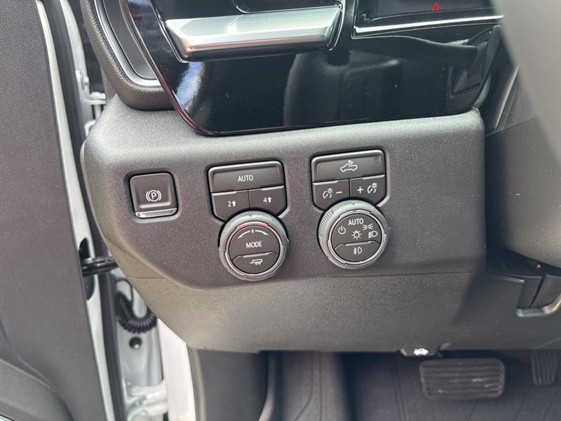Chevrolet Silverado 1500 RST Crew Cab 4WD 2026