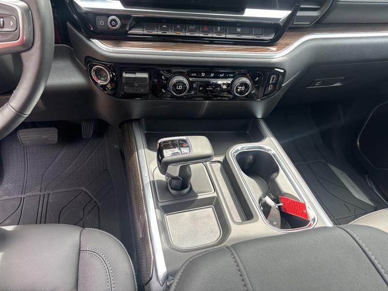 Chevrolet Silverado 1500 RST Crew Cab 4WD 2026