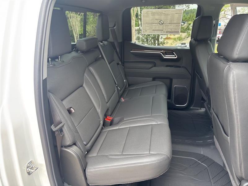 Chevrolet Silverado 1500 RST Crew Cab 4WD 2026