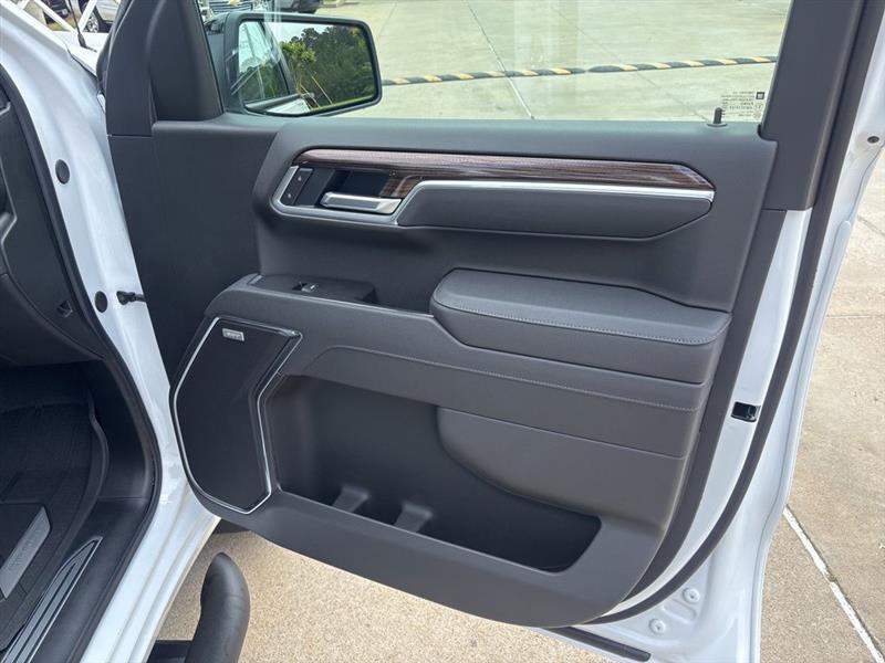 Chevrolet Silverado 1500 RST Crew Cab 4WD 2026