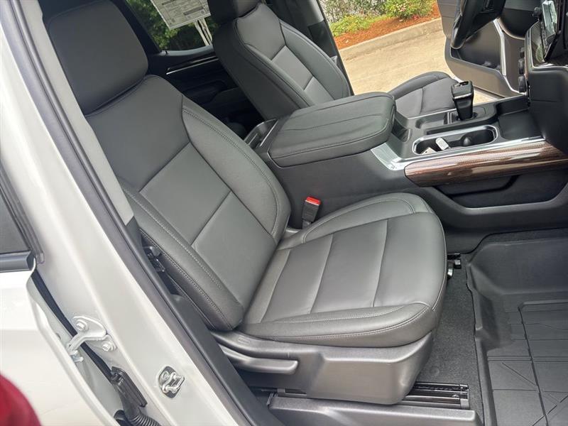 Chevrolet Silverado 1500 RST Crew Cab 4WD 2026