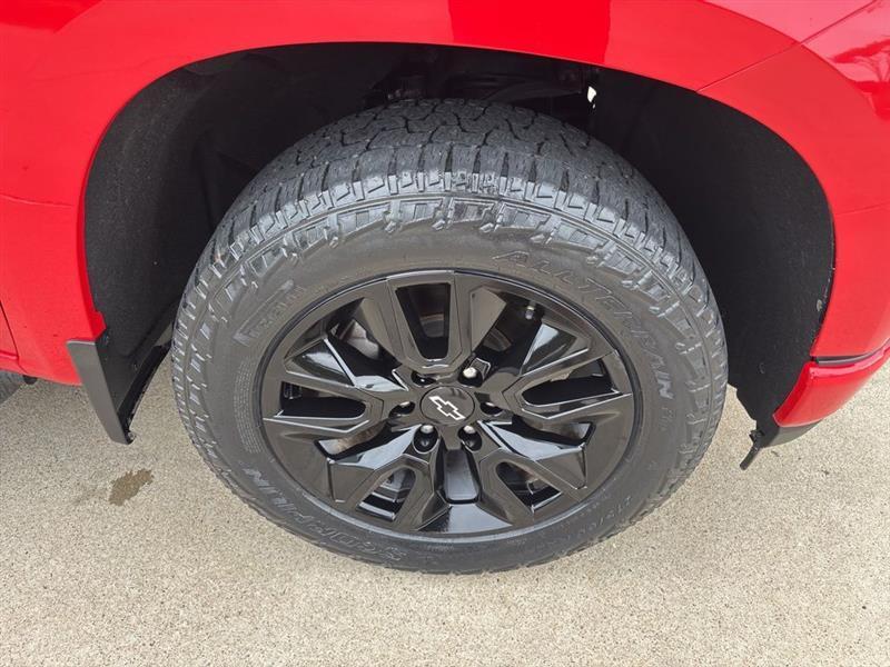 Chevrolet Silverado 1500 Custom Crew Cab Long Box 4WD 2020