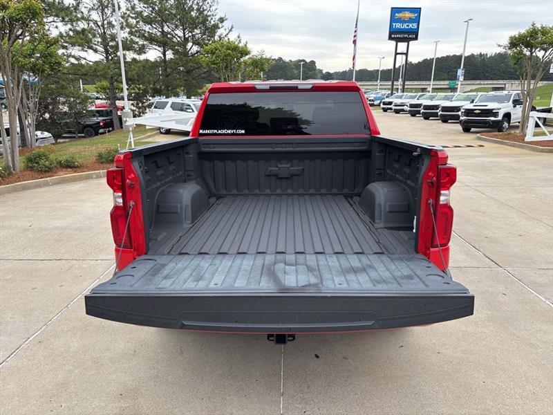 Chevrolet Silverado 1500 Custom Crew Cab Long Box 4WD 2020