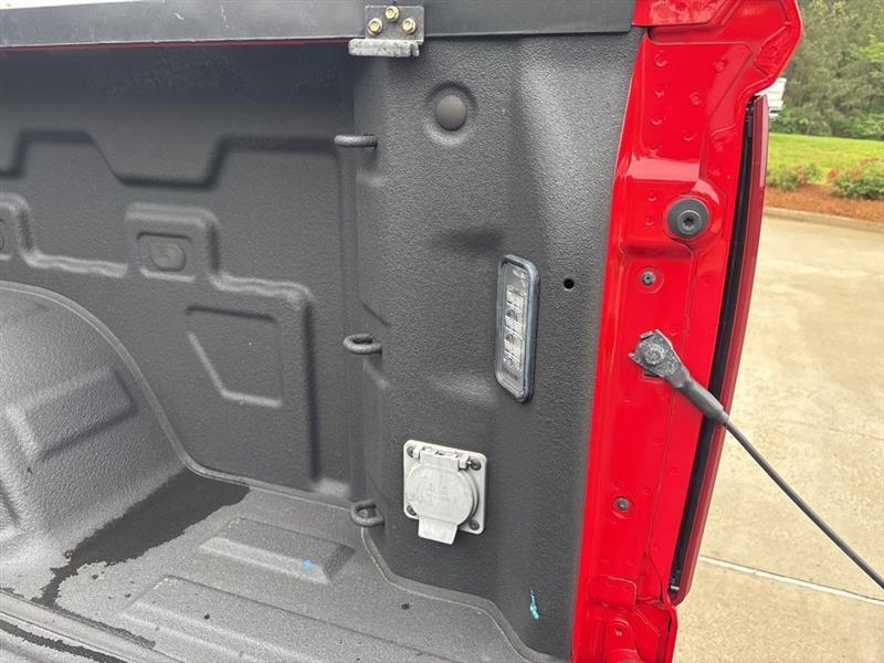 Chevrolet Silverado 1500 Custom Crew Cab Long Box 4WD 2020