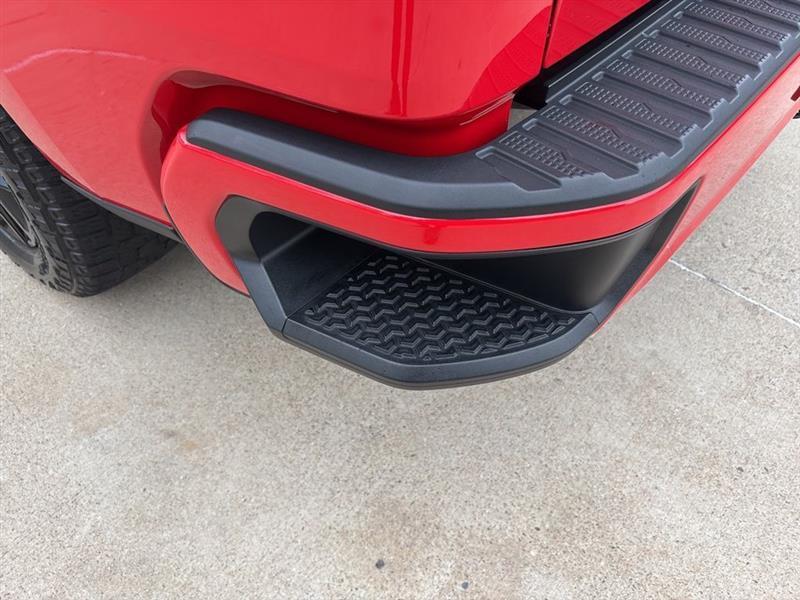 Chevrolet Silverado 1500 Custom Crew Cab Long Box 4WD 2020