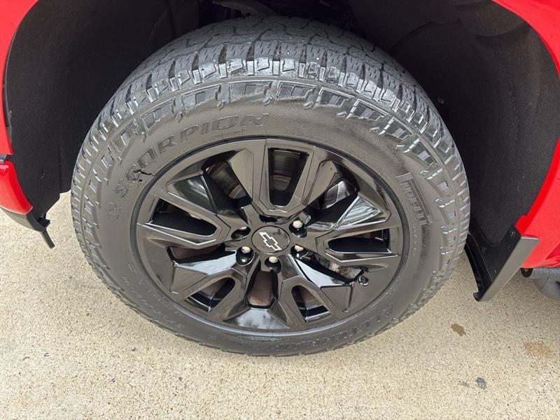 Chevrolet Silverado 1500 Custom Crew Cab Long Box 4WD 2020