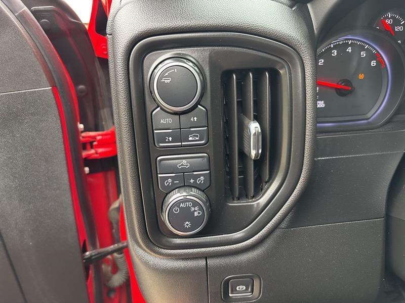 Chevrolet Silverado 1500 Custom Crew Cab Long Box 4WD 2020