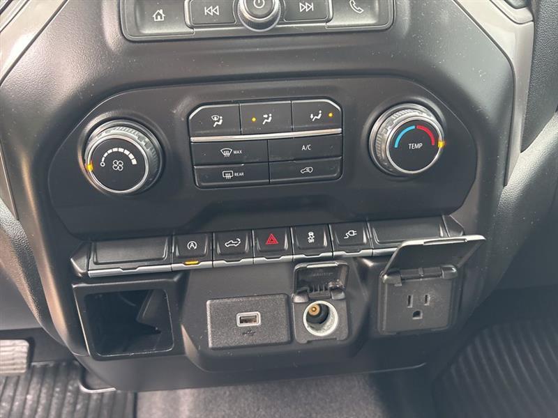 Chevrolet Silverado 1500 Custom Crew Cab Long Box 4WD 2020