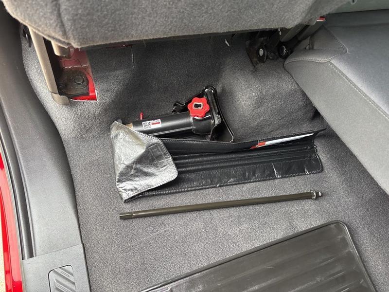 Chevrolet Silverado 1500 Custom Crew Cab Long Box 4WD 2020