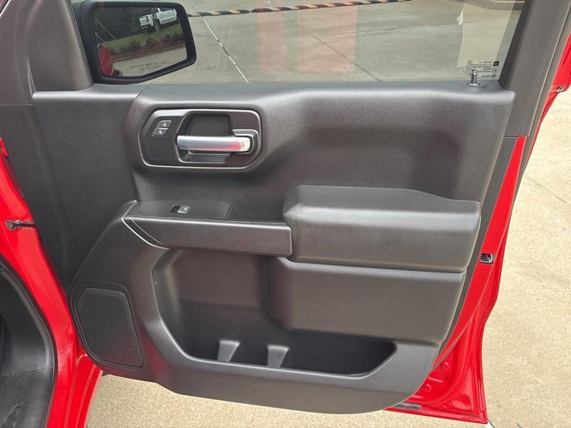 Chevrolet Silverado 1500 Custom Crew Cab Long Box 4WD 2020