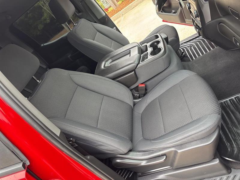 Chevrolet Silverado 1500 Custom Crew Cab Long Box 4WD 2020