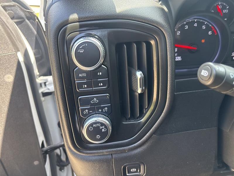 GMC Sierra 1500 Pro Double Cab 4WD 2023