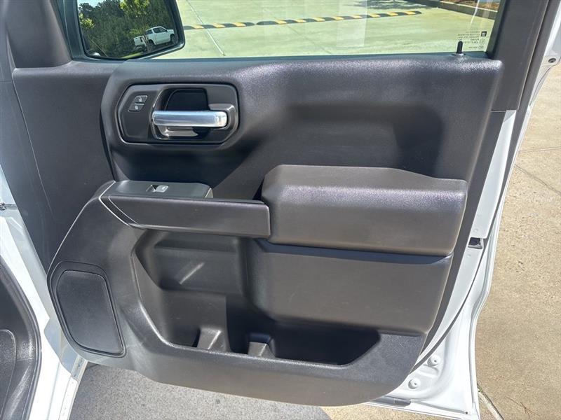 GMC Sierra 1500 Pro Double Cab 4WD 2023