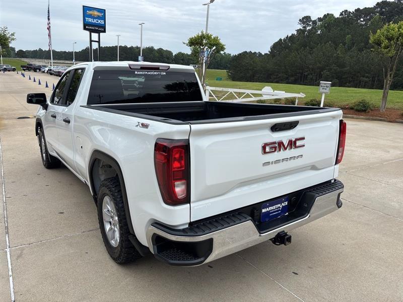 GMC Sierra 1500 Pro Double Cab 4WD 2023