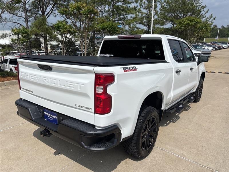 Chevrolet Silverado 1500 Trail Boss Custom Crew Cab 4WD 2023