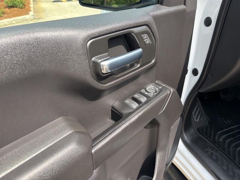 Chevrolet Silverado 1500 Trail Boss Custom Crew Cab 4WD 2023