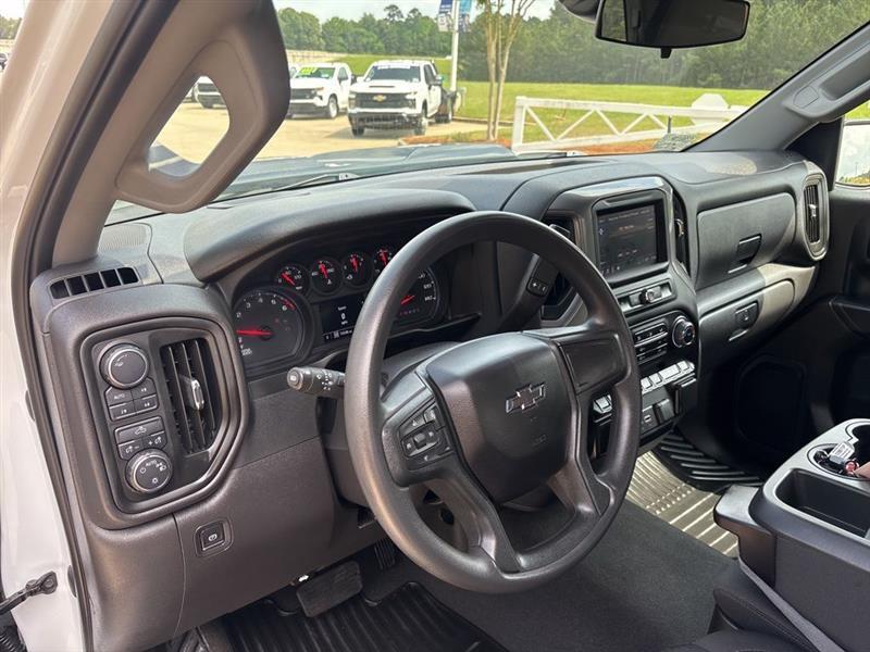 Chevrolet Silverado 1500 Trail Boss Custom Crew Cab 4WD 2023