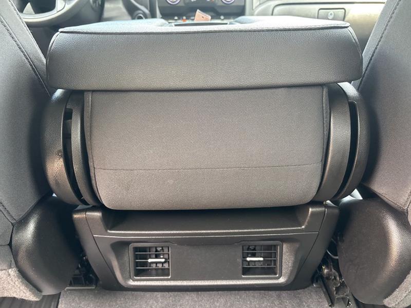 Chevrolet Silverado 1500 Trail Boss Custom Crew Cab 4WD 2023