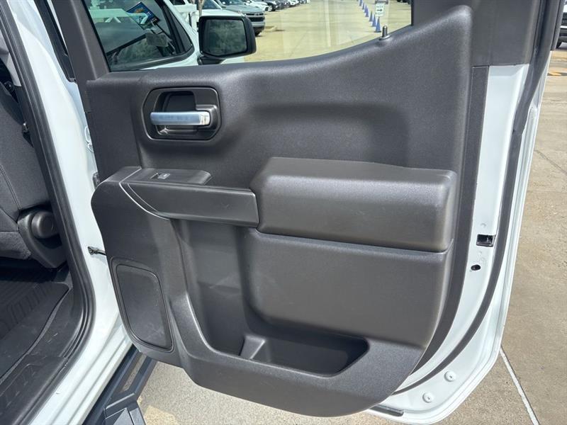 Chevrolet Silverado 1500 Trail Boss Custom Crew Cab 4WD 2023