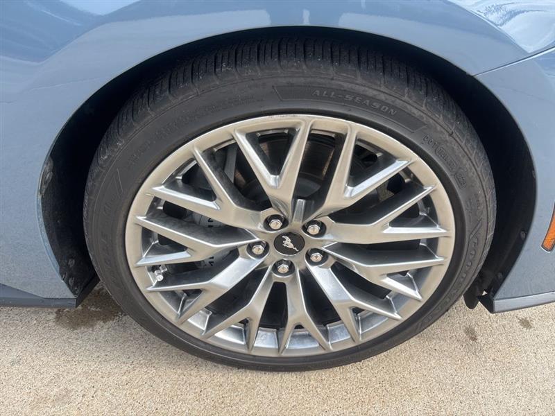 Ford Mustang GT Premium Coupe 2025