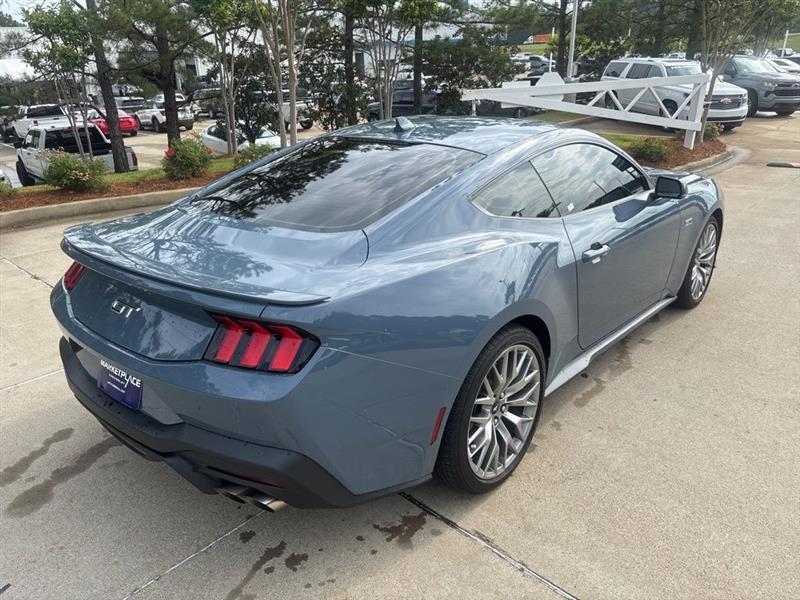Ford Mustang GT Premium Coupe 2025
