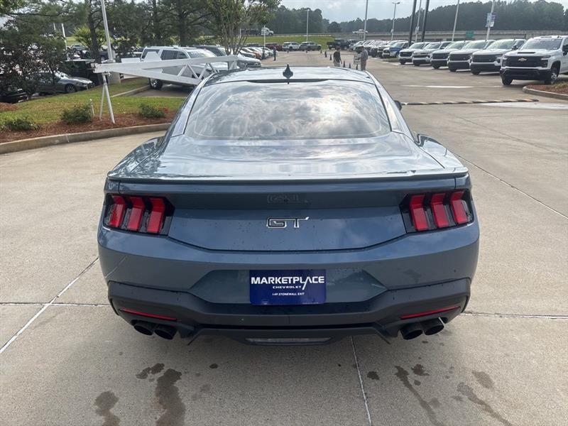 Ford Mustang GT Premium Coupe 2025