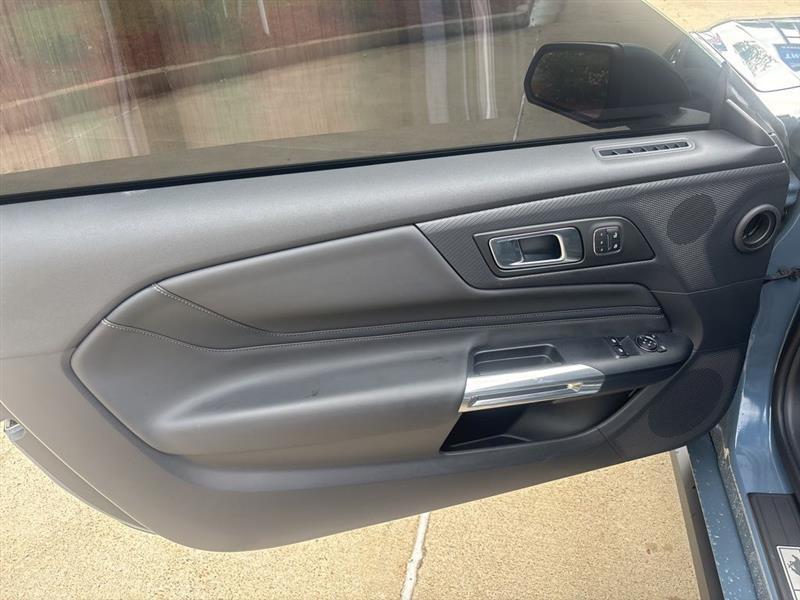 Ford Mustang GT Premium Coupe 2025