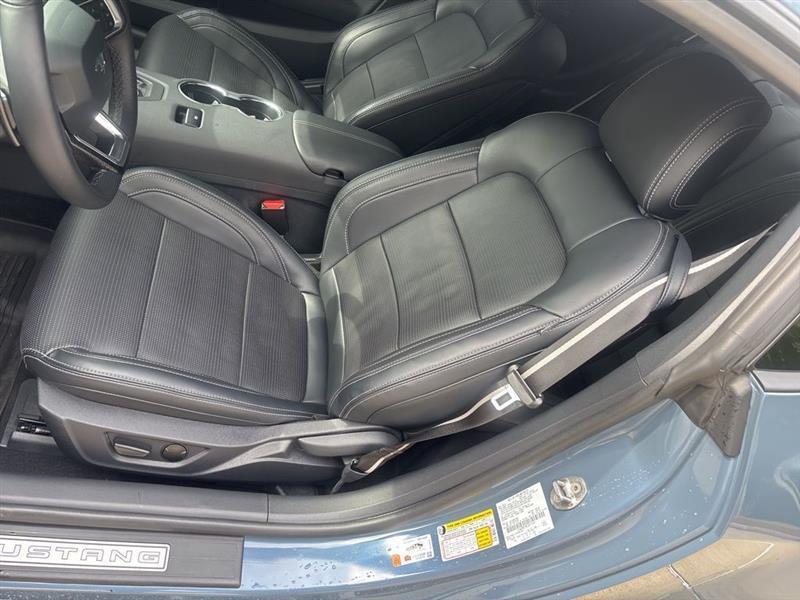 Ford Mustang GT Premium Coupe 2025