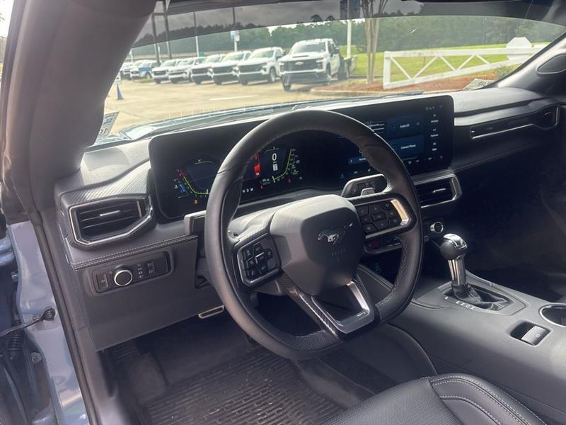 Ford Mustang GT Premium Coupe 2025