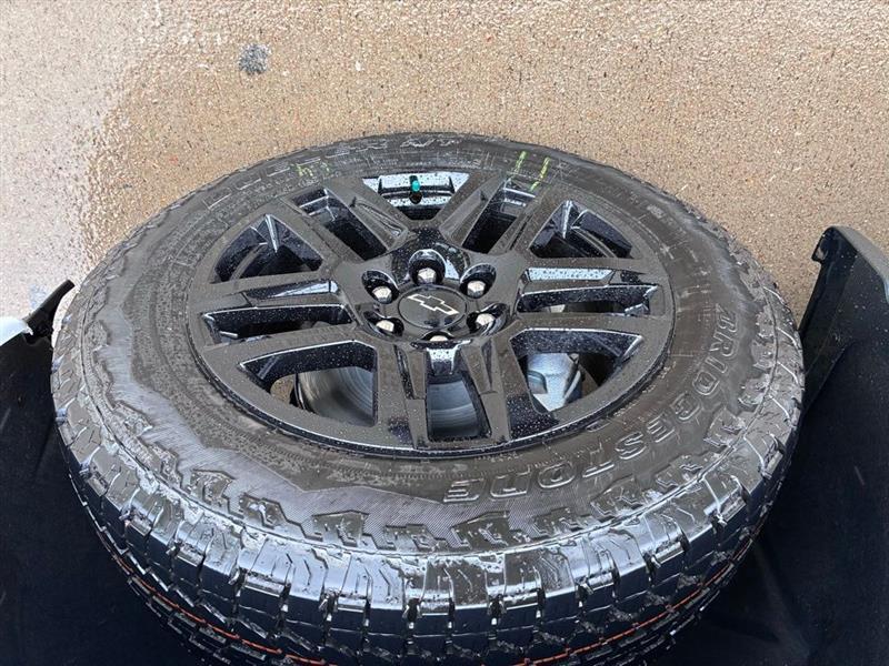 Chevrolet Silverado 1500 RST Crew Cab 4WD 2026