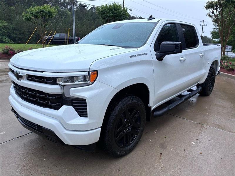 Chevrolet Silverado 1500 RST Crew Cab 4WD 2026