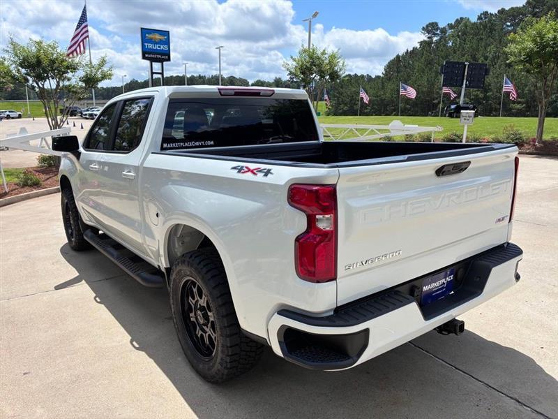 Chevrolet Silverado 1500 RST Crew Cab 4WD 2026