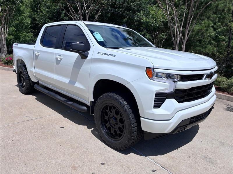 Chevrolet Silverado 1500 RST Crew Cab 4WD 2026